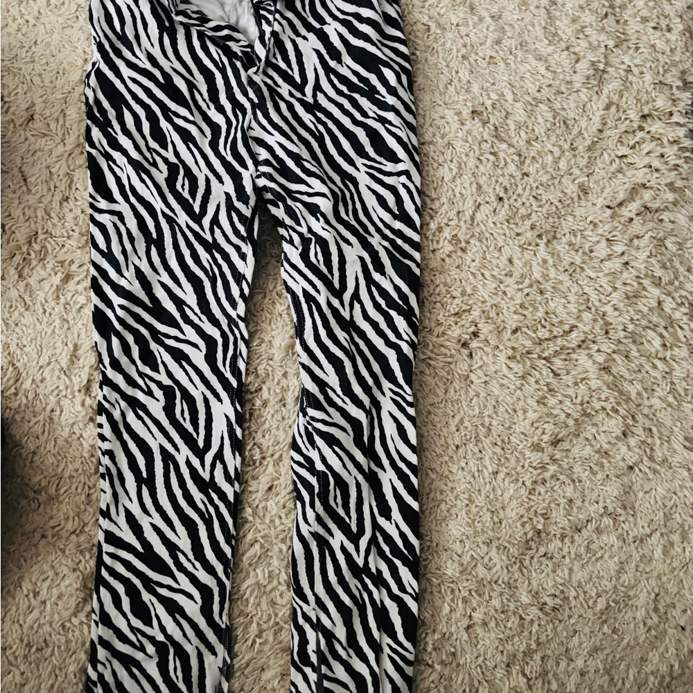Emory Park Monochrome Animal Print Pants